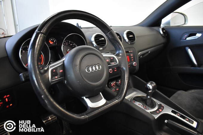 AUDI TT Roadster 2.0 TFSI S tronic